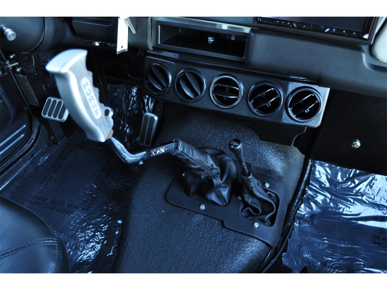 Toyota-Land-cruiser-fj40-1978-Grey-Black-3