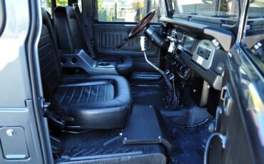 Toyota-Land-cruiser-fj40-1978-Grey-Black-34