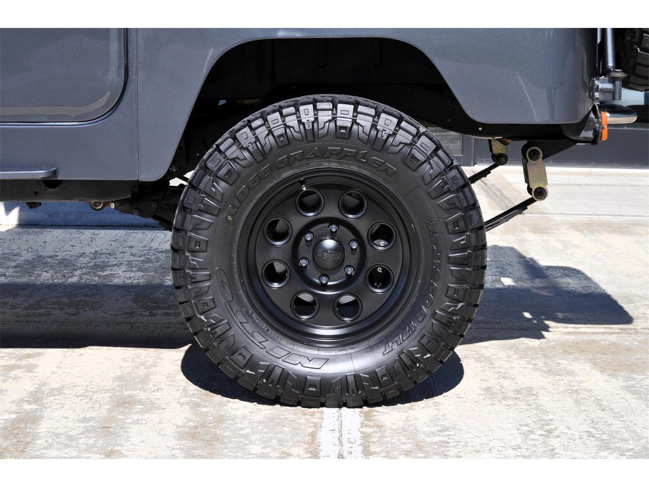 Toyota-Land-cruiser-fj40-1978-Grey-Black-44