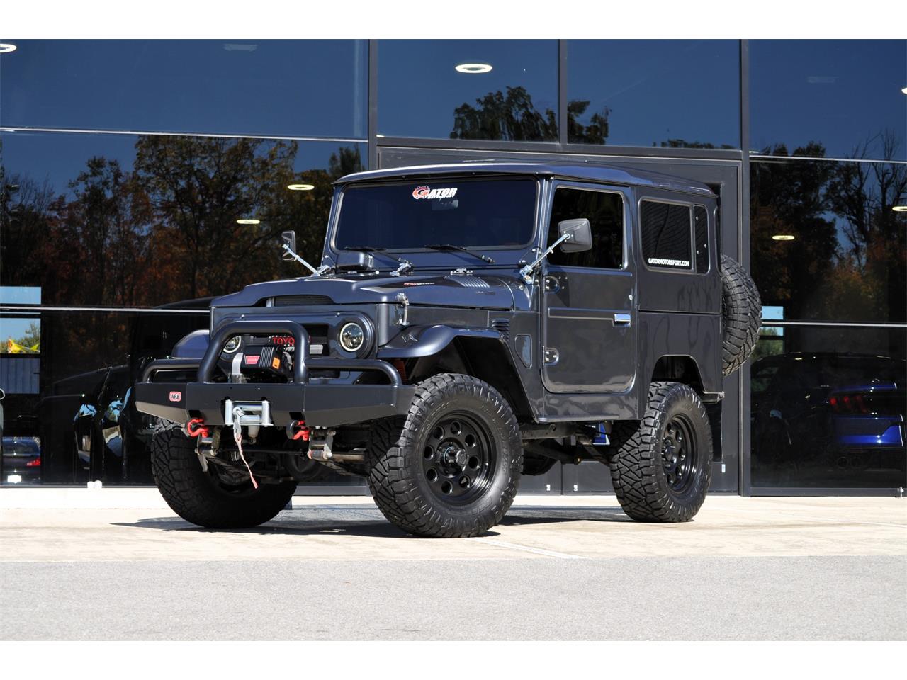 Toyota-Land-cruiser-fj40-1978-Grey-Black-45