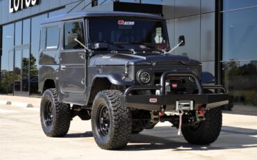 Toyota-Land-cruiser-fj40-1978-Grey-Black-46