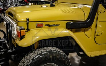 Toyota-Other-1974-BeigeTan-Black-23