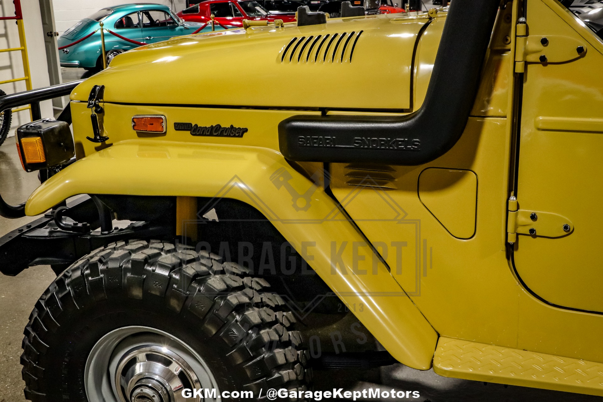 Toyota-Other-1974-BeigeTan-Black-24