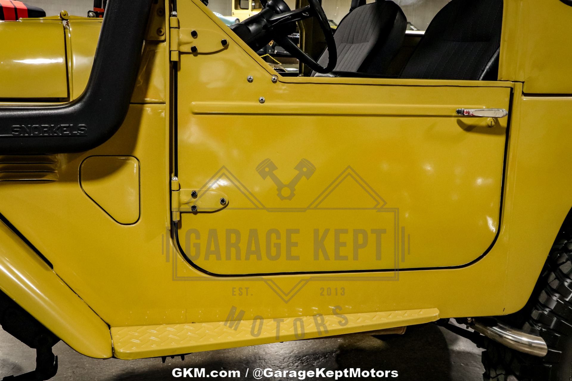 Toyota-Other-1974-BeigeTan-Black-46