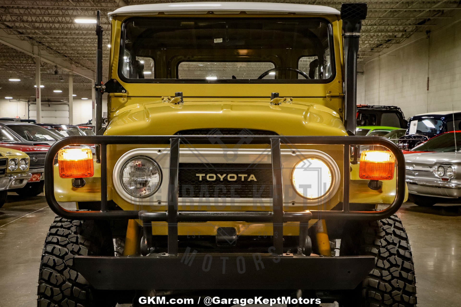 Toyota-Other-1974-BeigeTan-Black-5