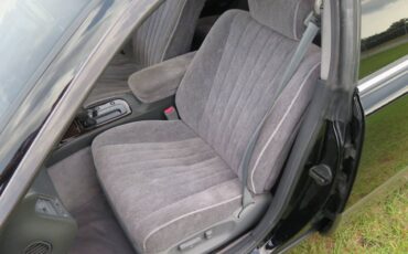 Toyota-crown-majesta-1992-black-1