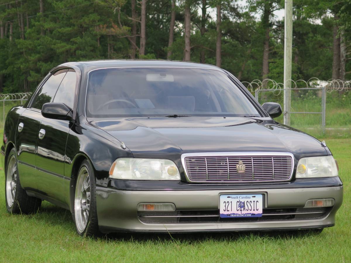 Toyota-crown-majesta-1992-black-10