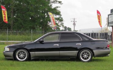 Toyota-crown-majesta-1992-black-5