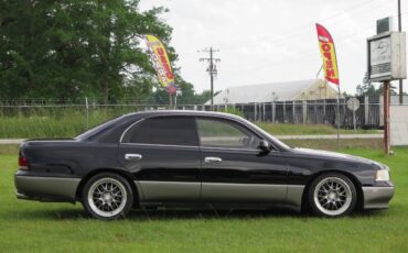 Toyota-crown-majesta-1992-black-9