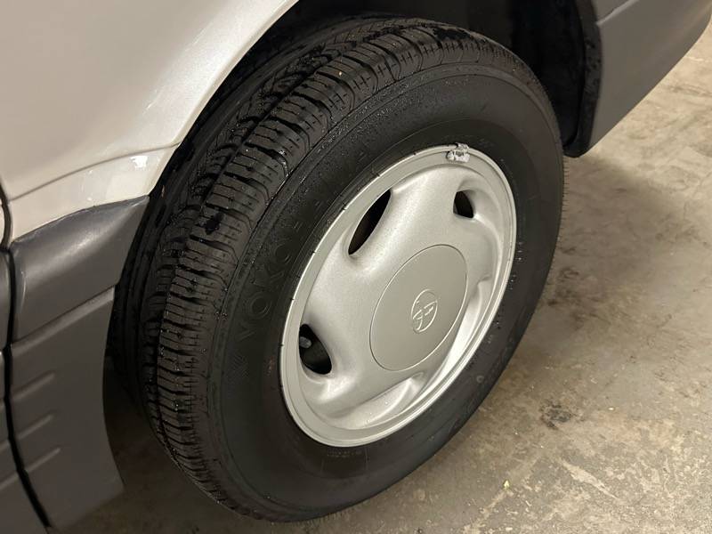 Toyota-estim-1993-10