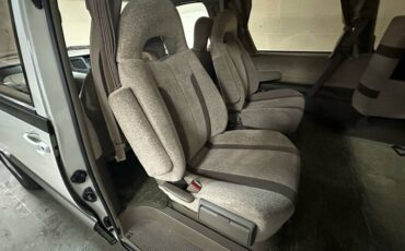 Toyota-estima-1993-24