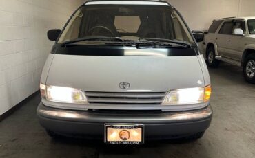 Toyota-estima-1993-37