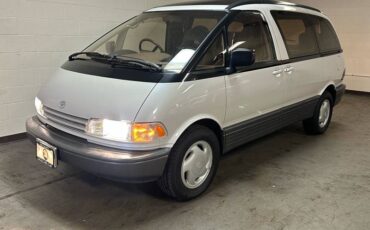 Toyota-estima-1993-38