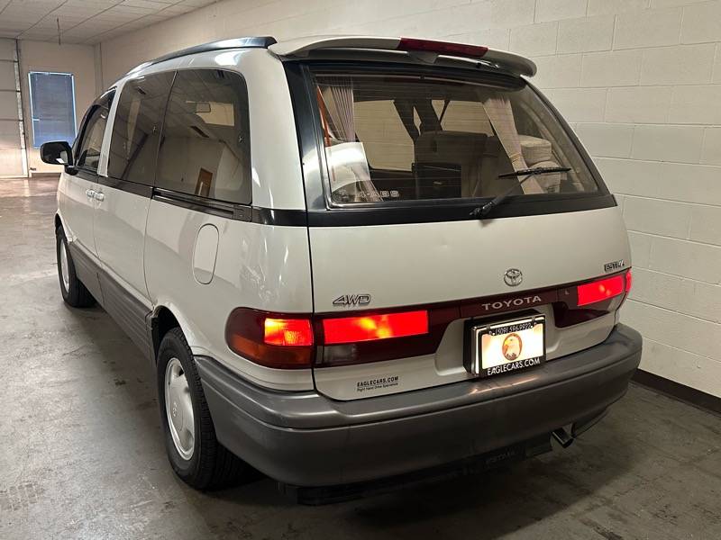 Toyota-estima-1993-55