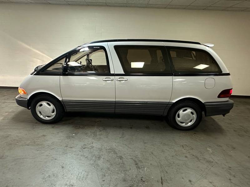 Toyota-estima-1993-59