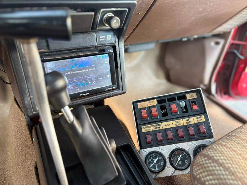 Toyota-pick-up-1986-18