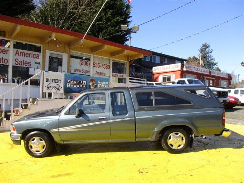 Toyota-pickup-deluxe-1992-green-1