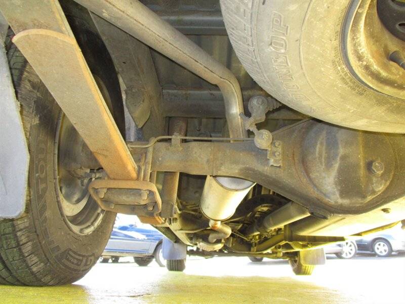 Toyota-pickup-deluxe-1992-green-11