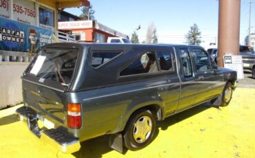 Toyota-pickup-deluxe-1992-green-12