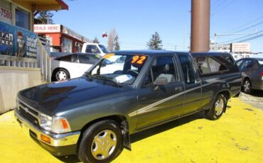 Toyota-pickup-deluxe-1992-green-14