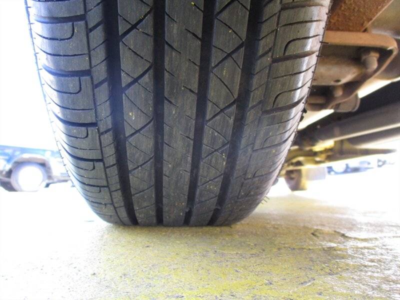 Toyota-pickup-deluxe-1992-green-3