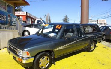 Toyota-pickup-deluxe-1992-green