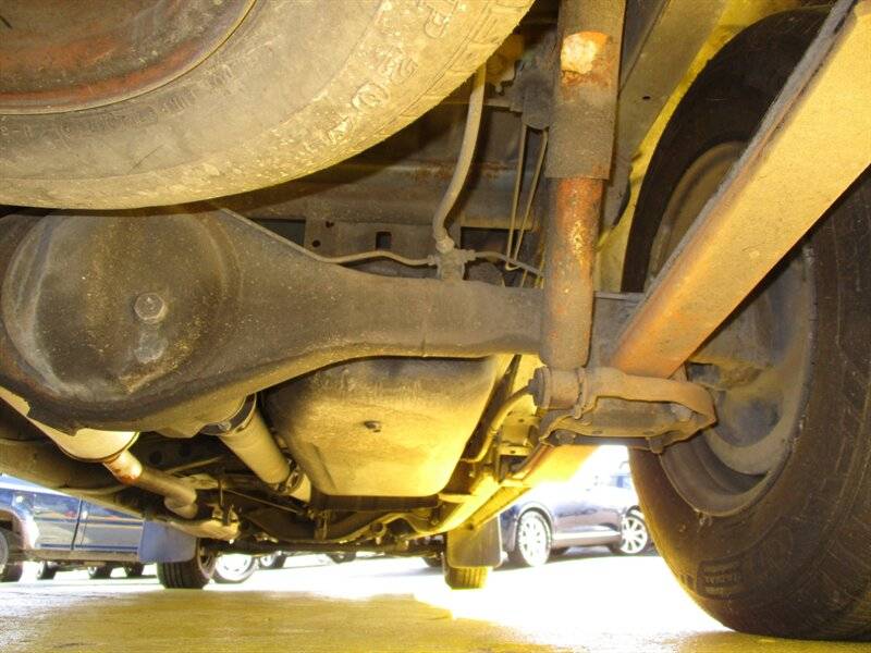 Toyota-pickup-deluxe-1992-green-4