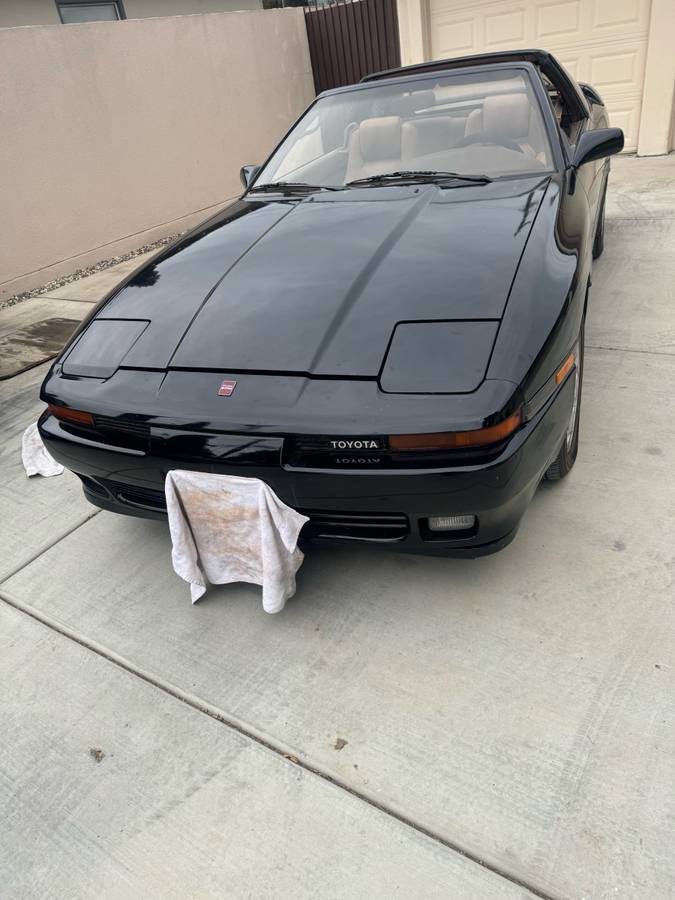 Toyota-supra-1989-black