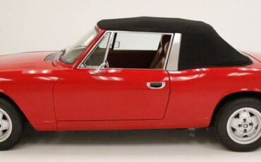 Triumph-Stag-1971-Red-Saddle-15