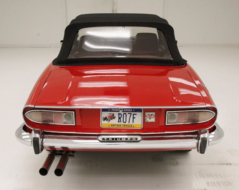 Triumph-Stag-1971-Red-Saddle-17