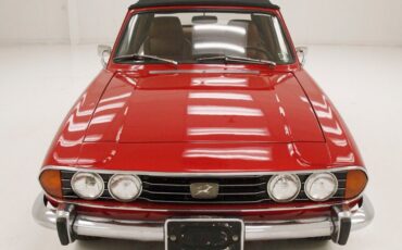 Triumph-Stag-1971-Red-Saddle-19