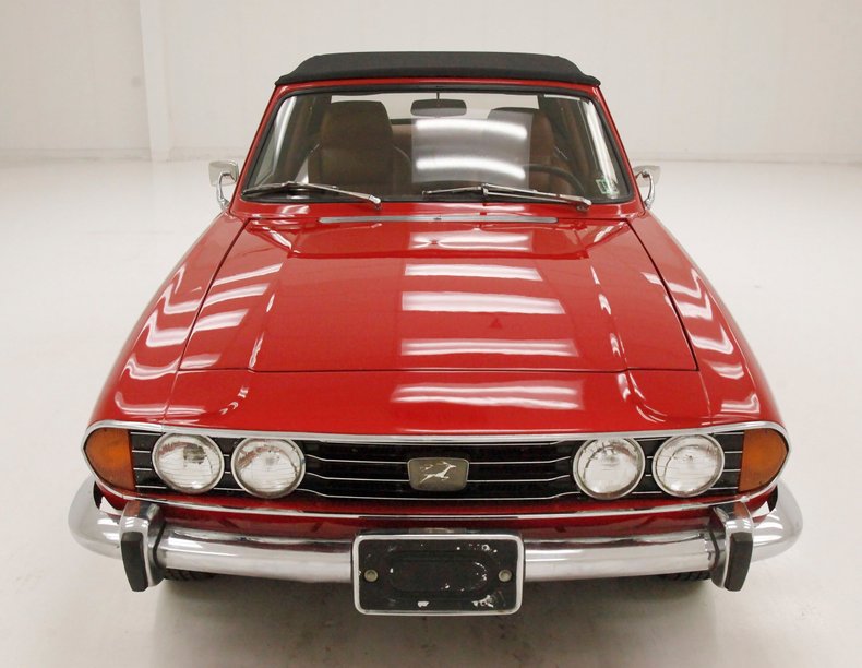 Triumph-Stag-1971-Red-Saddle-19