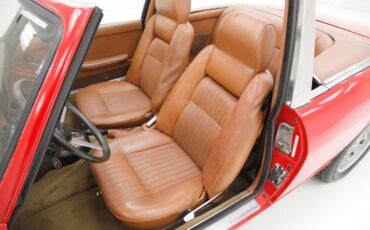 Triumph-Stag-1971-Red-Saddle-20