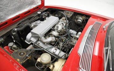 Triumph-Stag-1971-Red-Saddle-22