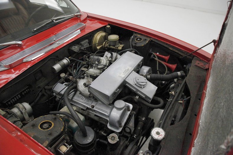 Triumph-Stag-1971-Red-Saddle-24