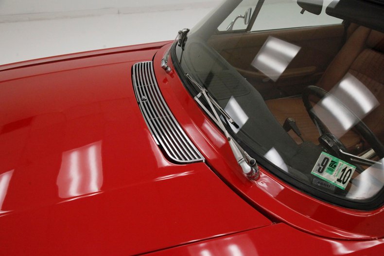 Triumph-Stag-1971-Red-Saddle-27