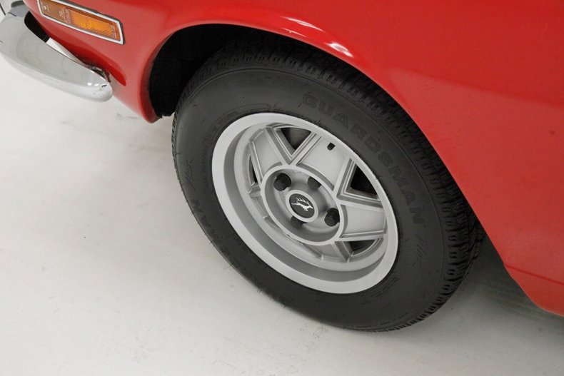 Triumph-Stag-1971-Red-Saddle-30