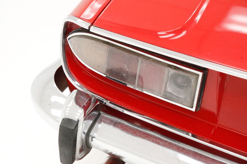 Triumph-Stag-1971-Red-Saddle-34