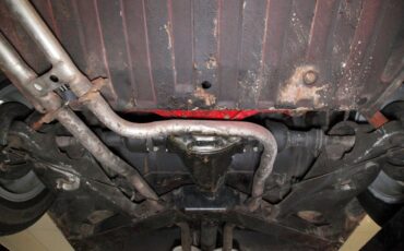 Triumph-Stag-1971-Red-Saddle-47