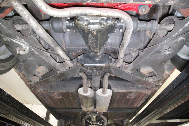 Triumph-Stag-1971-Red-Saddle-48