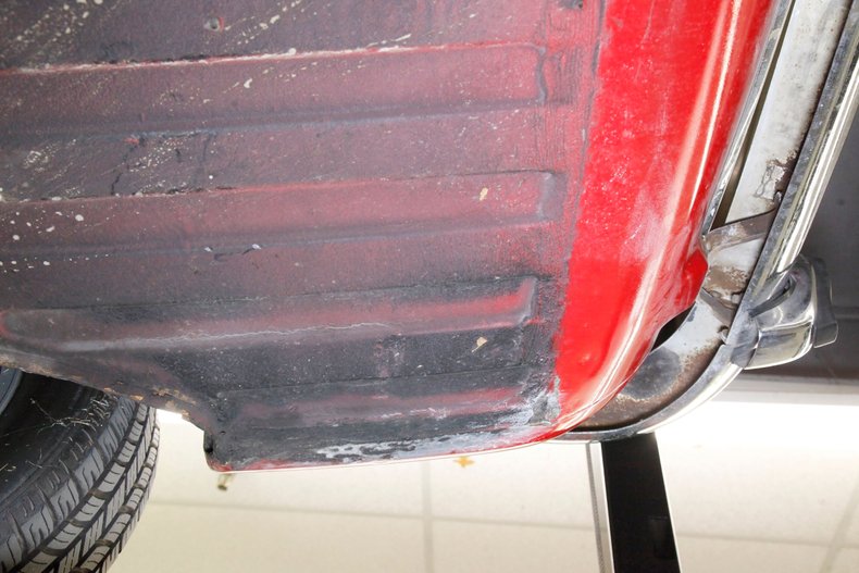 Triumph-Stag-1971-Red-Saddle-49