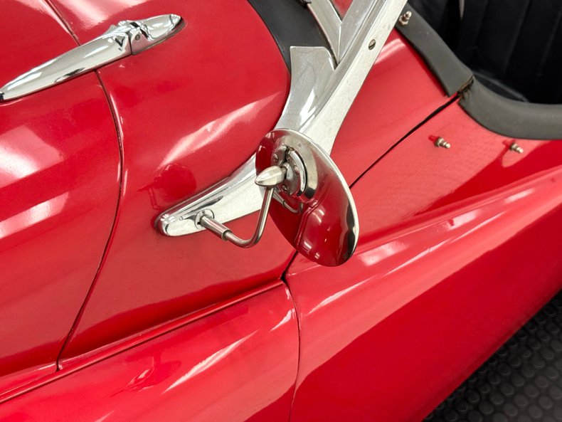 Triumph-Tr2-1955-Cherry-Red-Black-15