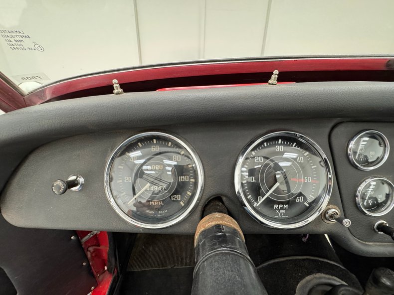 Triumph-Tr2-1955-Cherry-Red-Black-2