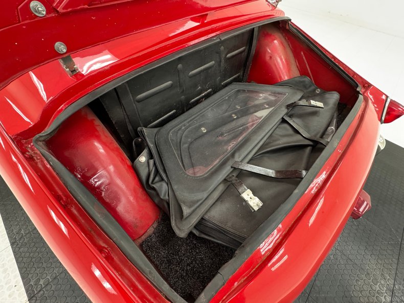 Triumph-Tr2-1955-Cherry-Red-Black-32