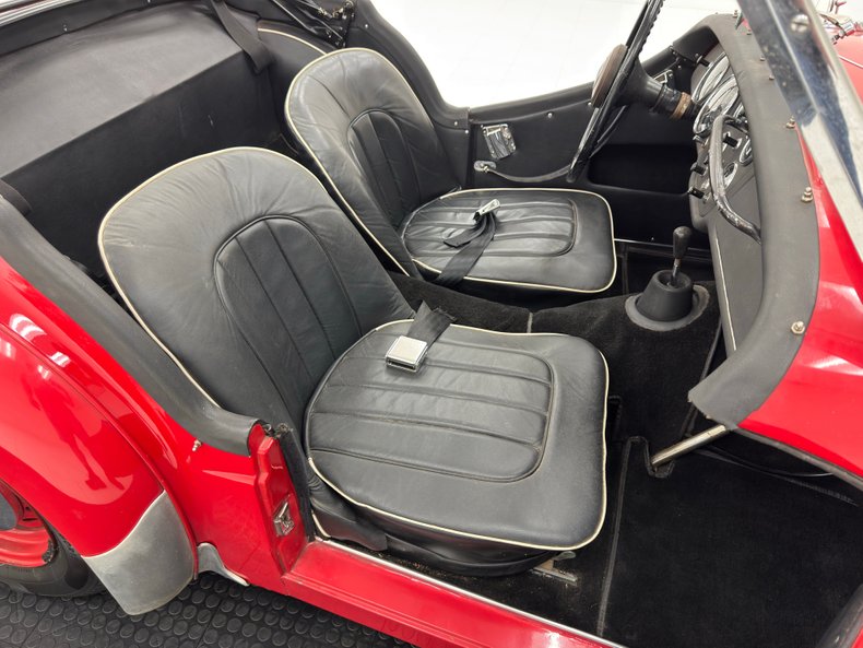 Triumph-Tr2-1955-Cherry-Red-Black-40