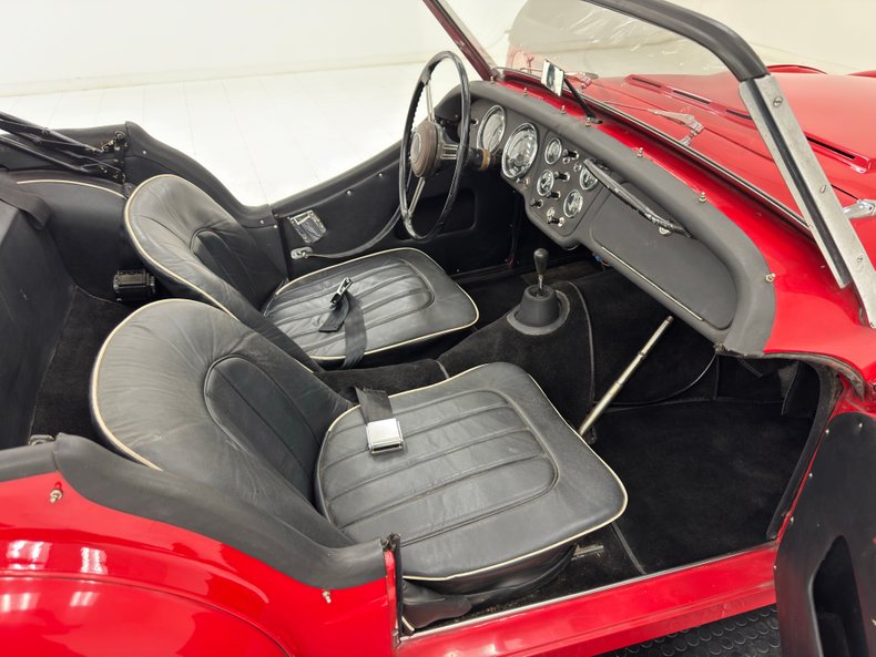 Triumph-Tr2-1955-Cherry-Red-Black-41