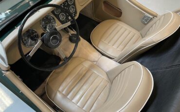 Triumph-Tr3a-1960-British-Racing-Green-Tan-4