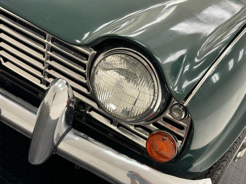 Triumph-Tr4-1964-British-Racing-Green-Black-12