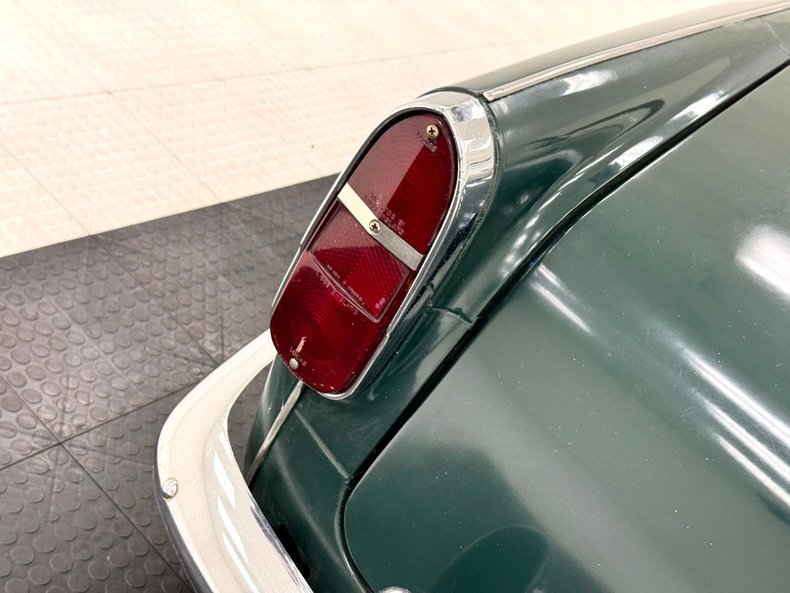 Triumph-Tr4-1964-British-Racing-Green-Black-19