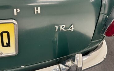 Triumph-Tr4-1964-British-Racing-Green-Black-20